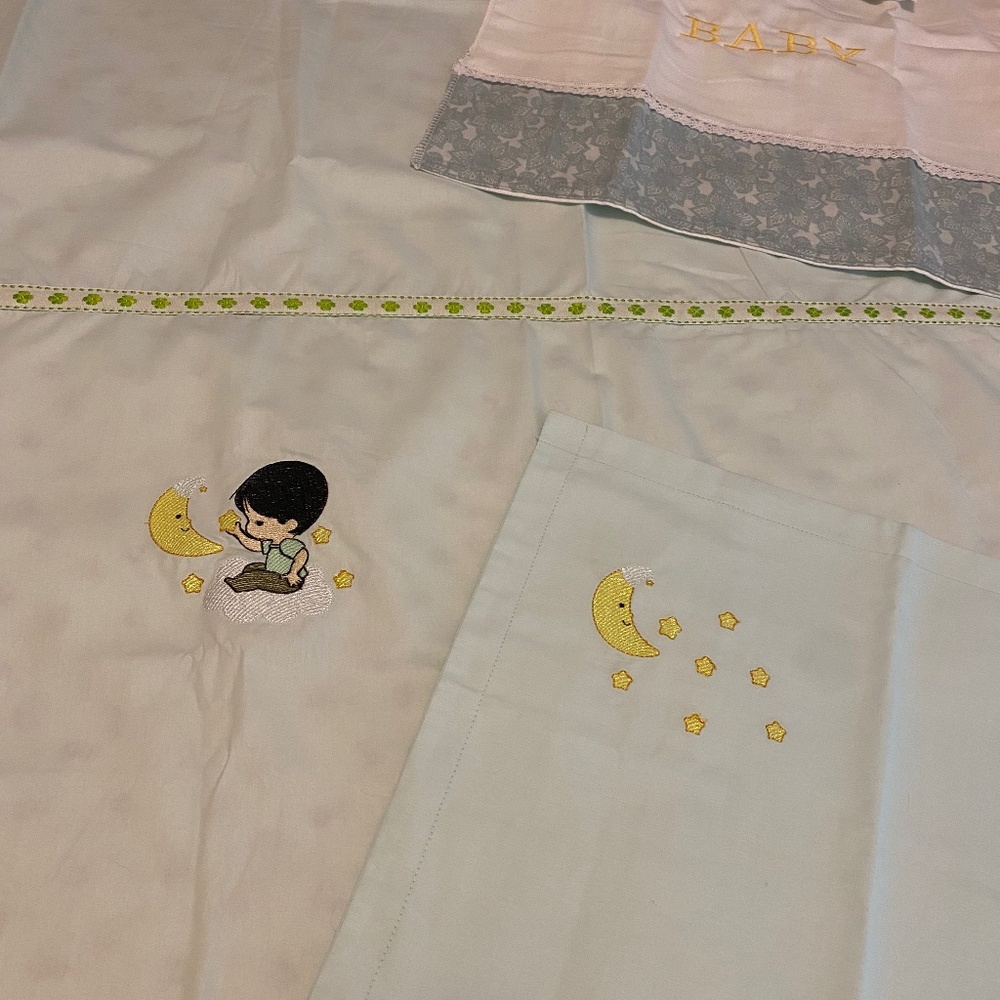 Baby crib set